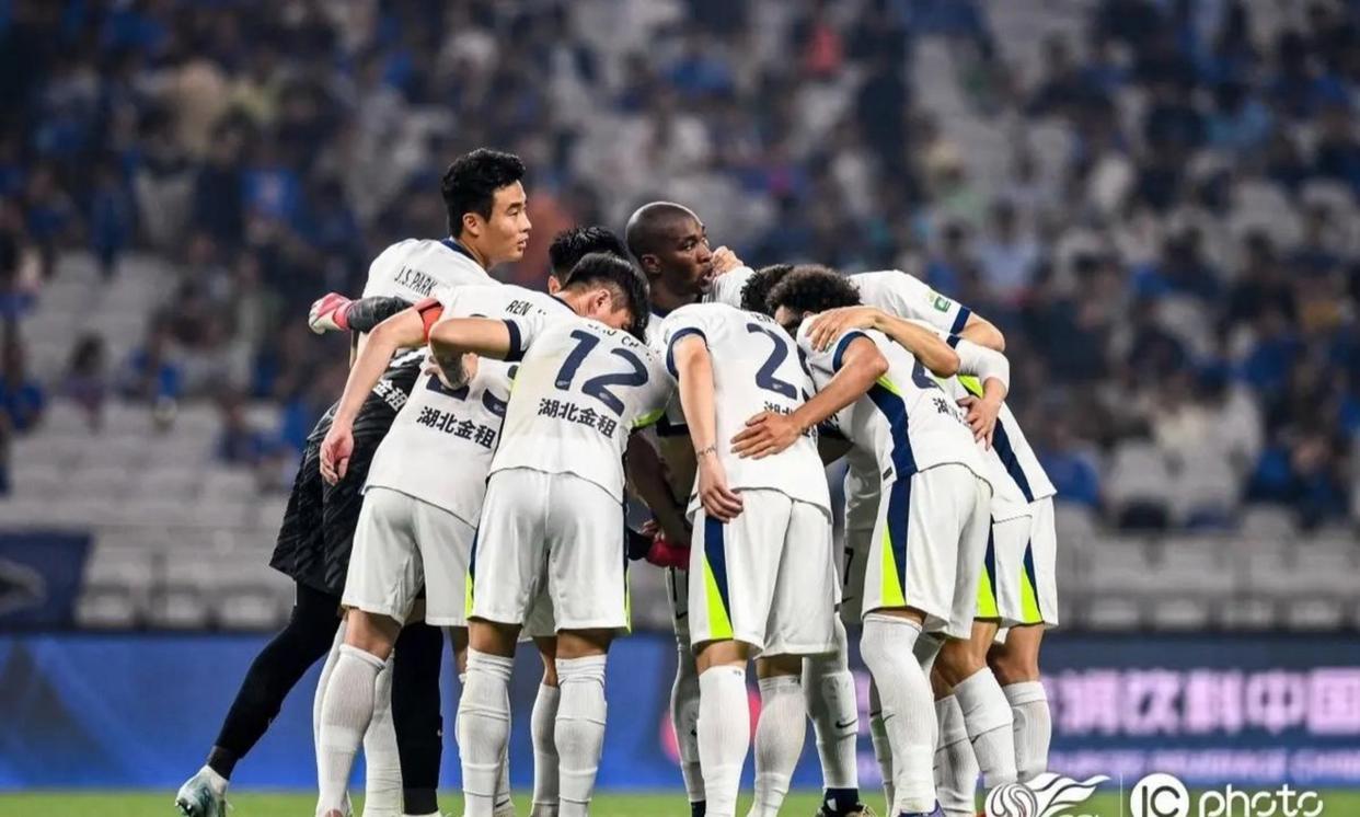 AG全站-排球战术中的集体防守战术的四种基本防守阵型